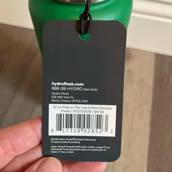 Hydro Flask Forest Green Bottle with Handle. Limited Edition. -  rajagirimanappuram.com